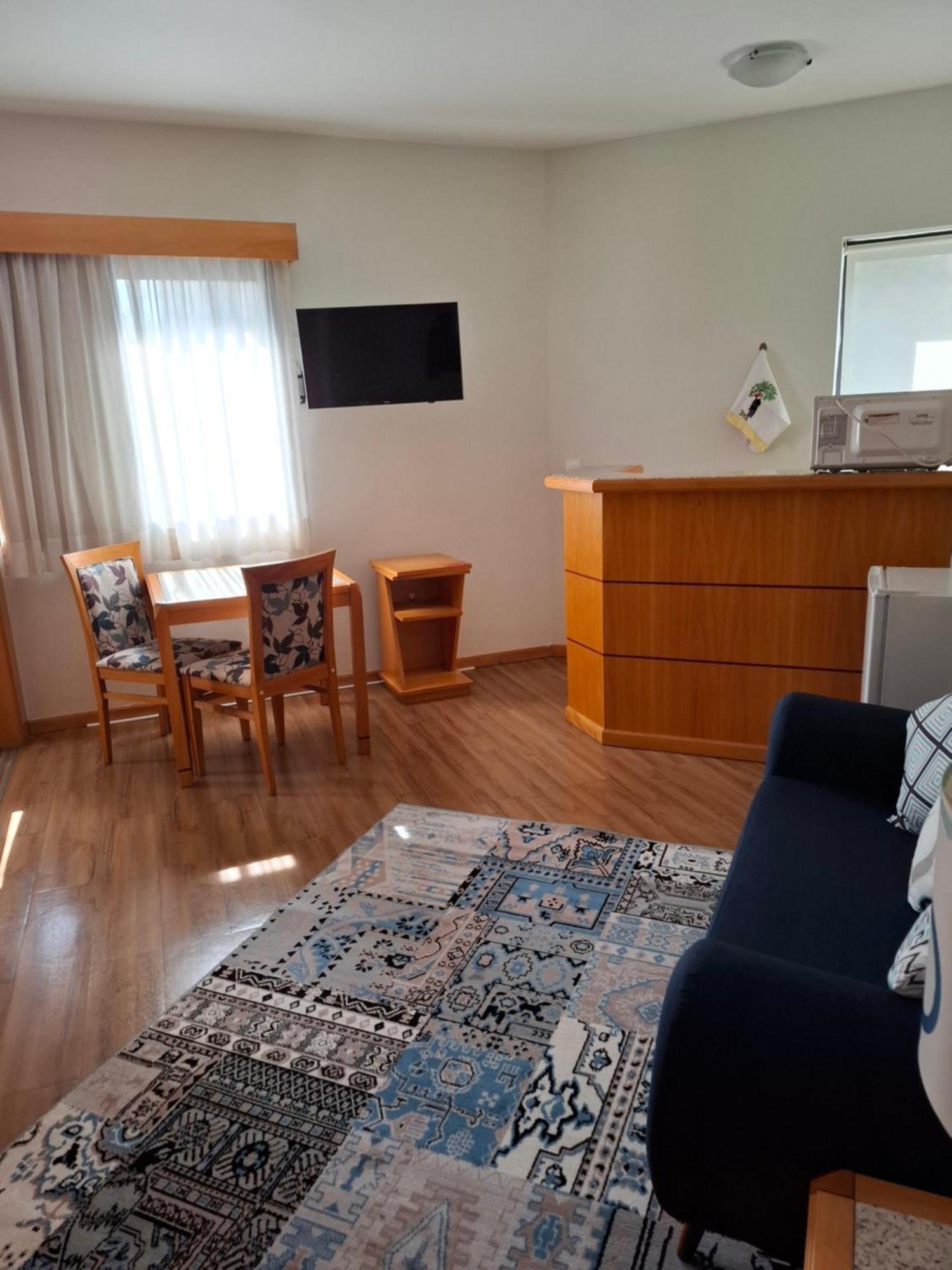 Apart-hotel Condomínio Hampton *